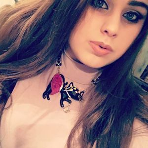 Meet your Posher, Lynette